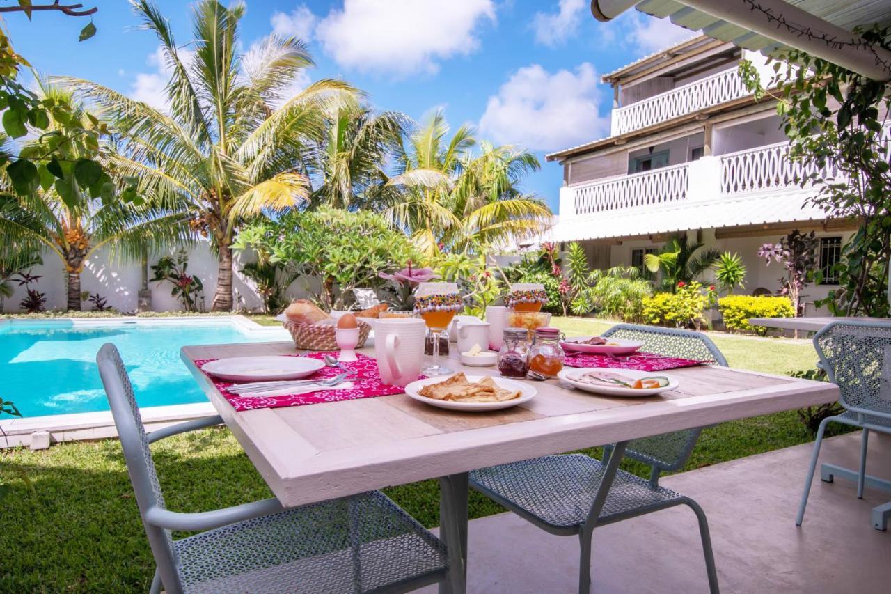 Le Mandala Moris Guesthouse Pointe Aux Canonniers Grand Baie Exterior foto